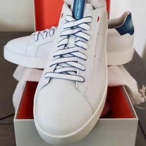 Santoni Men's Iconic Leather low top size 9.5 white